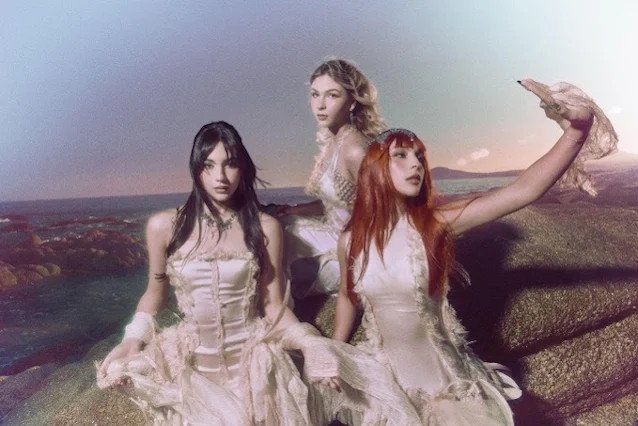 THE WARNING — THE Warning Drop Video for 'Bite My Tongue'