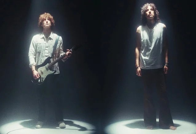 STANLEY SIMMONS — Stanley Simmons Debut Music Video for 'Cold' Hits the Web